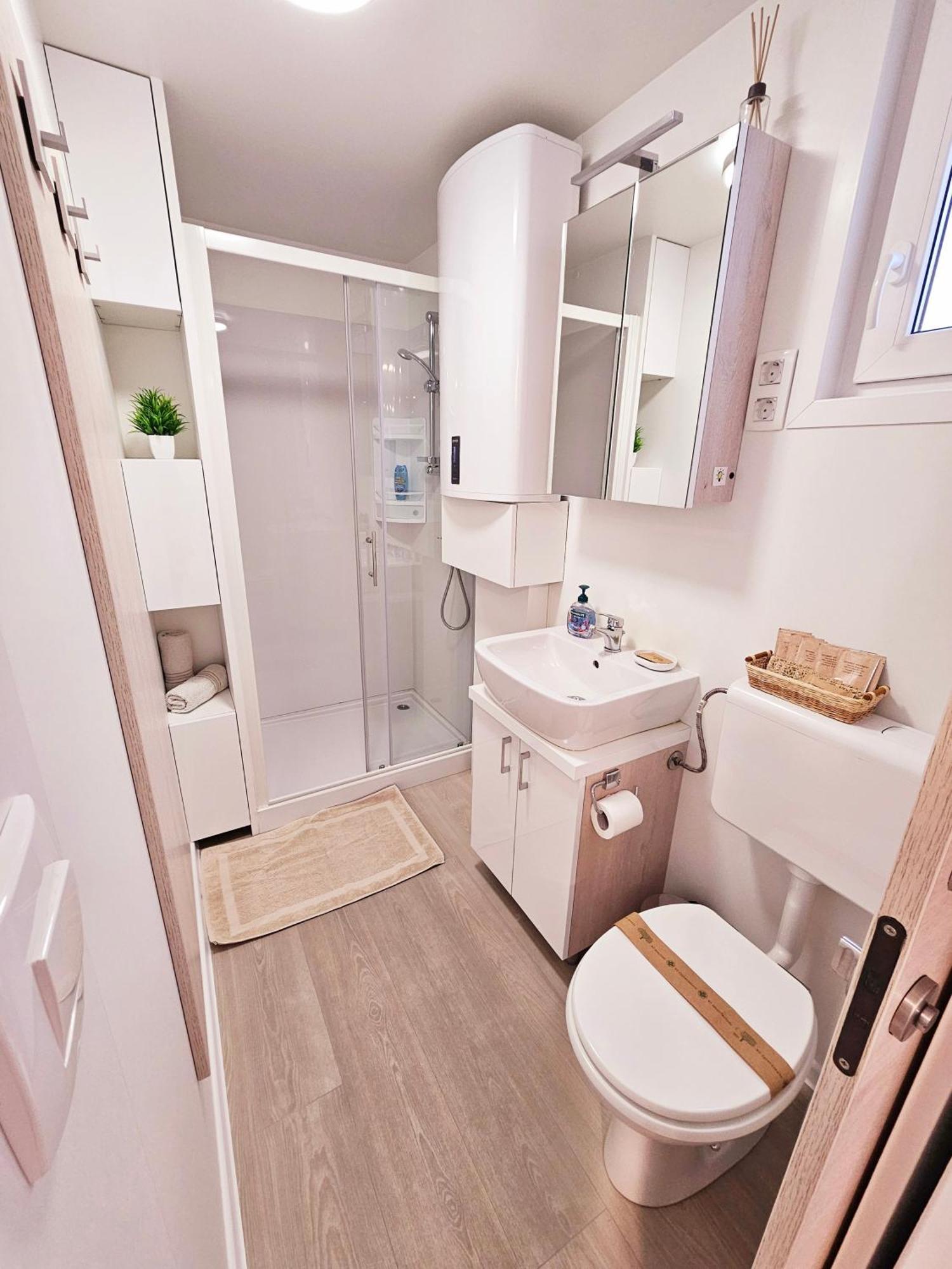 Sea Diva - Luxury Boathouse *